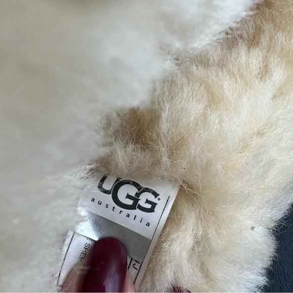 Ugg Bailey Button Fold Down Boots size - Picture 9 of 11